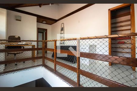 Casa para alugar com 372m², 5 quartos e 2 vagashall 2 piso