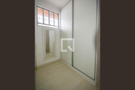 Casa para alugar com 372m², 5 quartos e 2 vagasCloset do quarto 3