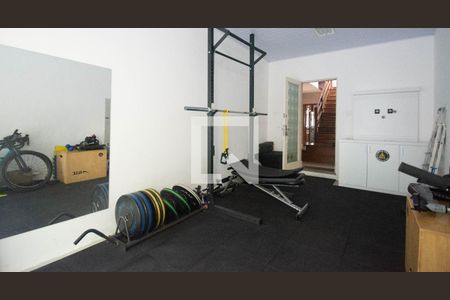 Casa para alugar com 372m², 5 quartos e 2 vagasAcademia