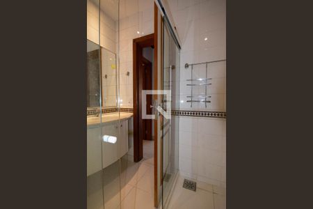 Casa para alugar com 372m², 5 quartos e 2 vagasBanheiro do Quarto 2