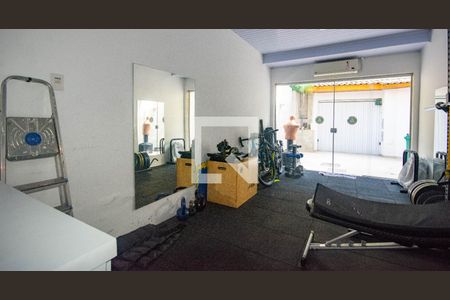 Casa para alugar com 372m², 5 quartos e 2 vagasAcademia