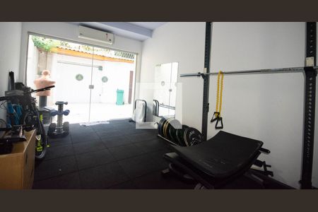 Casa para alugar com 372m², 5 quartos e 2 vagasAcademia