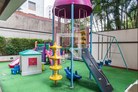 Apartamento à venda com 100m², 2 quartos e 2 vagas Apartamento à venda com 100m², 2 quartos e 2 vagasPlayground