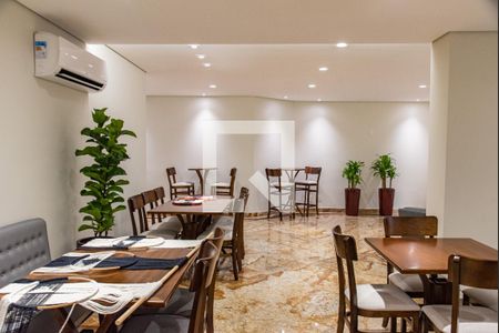 Apartamento à venda com 100m², 2 quartos e 2 vagas Apartamento à venda com 100m², 2 quartos e 2 vagasSalão de festas