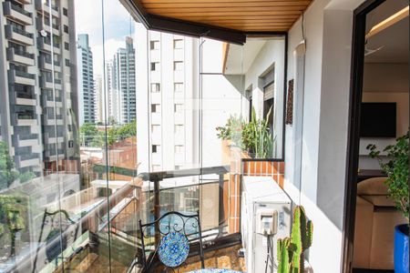 Apartamento à venda com 100m², 2 quartos e 2 vagas Apartamento à venda com 100m², 2 quartos e 2 vagasVaranda