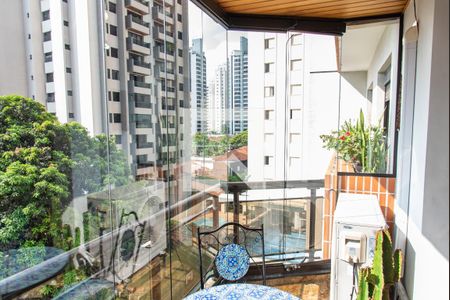 Apartamento à venda com 100m², 2 quartos e 2 vagas Apartamento à venda com 100m², 2 quartos e 2 vagasVaranda