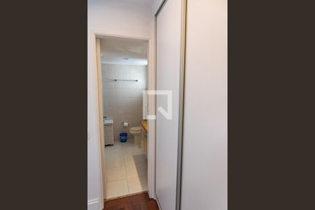 Apartamento à venda com 100m², 2 quartos e 2 vagas Apartamento à venda com 100m², 2 quartos e 2 vagasCloset