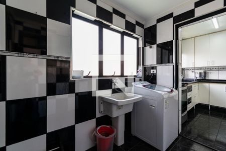 Apartamento à venda com 114m², 3 quartos e 1 vaga Apartamento à venda com 114m², 3 quartos e 1 vagaLavanderia