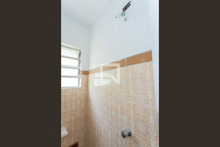 Banheiro de kitnet/studio para alugar com 1 quarto, 24m² em Sítio do Morro, São Paulo