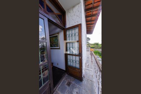 Casa à venda com 595m², 6 quartos e 4 vagasVaranda