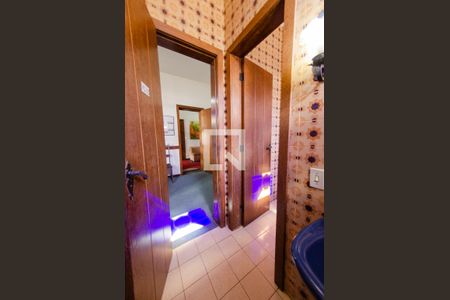 Casa à venda com 595m², 6 quartos e 4 vagasBanheiro 1