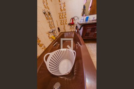 Casa à venda com 595m², 6 quartos e 4 vagasBanheiro 6