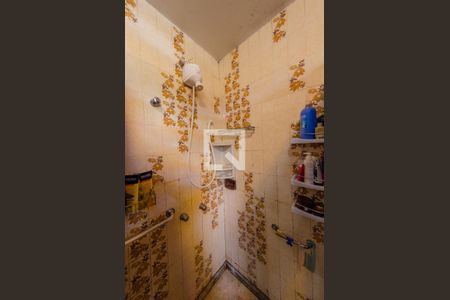 Casa à venda com 595m², 6 quartos e 4 vagasBanheiro 6