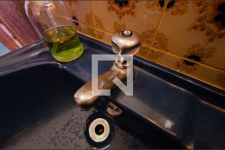 Casa à venda com 595m², 6 quartos e 4 vagasBanheiro 1