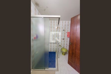 Casa à venda com 595m², 6 quartos e 4 vagasBanheiro 5