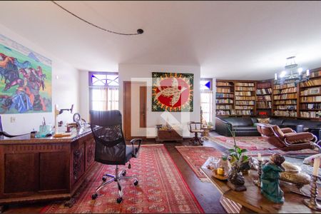 Casa à venda com 595m², 6 quartos e 4 vagasSala 5