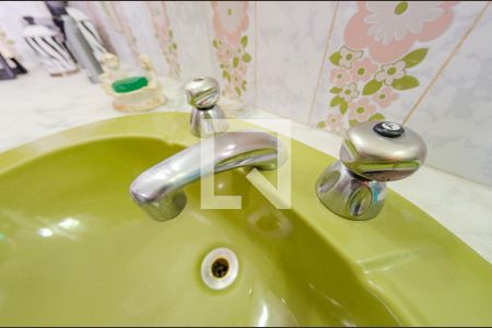 Casa à venda com 595m², 6 quartos e 4 vagasBanheiro 5