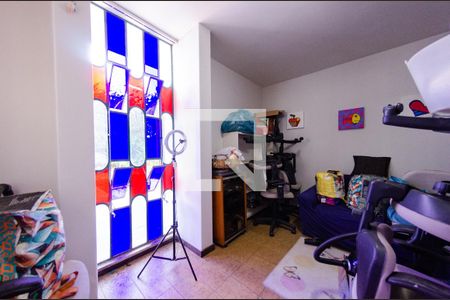 Casa à venda com 595m², 6 quartos e 4 vagasQuarto 1