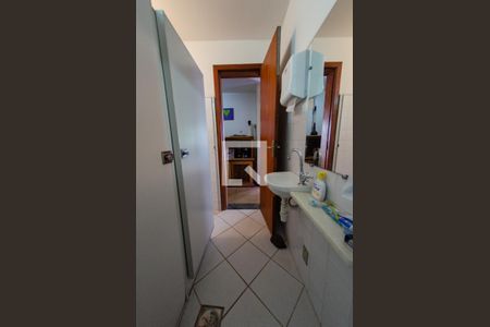 Casa à venda com 595m², 6 quartos e 4 vagasBanheiro 2