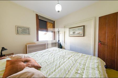 Casa à venda com 595m², 6 quartos e 4 vagasQuarto 2