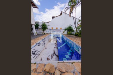 Casa à venda com 595m², 6 quartos e 4 vagasPiscina