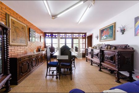 Casa à venda com 595m², 6 quartos e 4 vagasSala de jantar