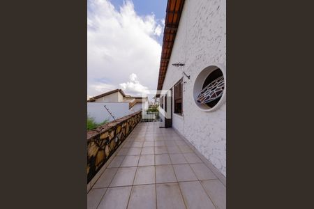 Casa à venda com 595m², 6 quartos e 4 vagasVaranda