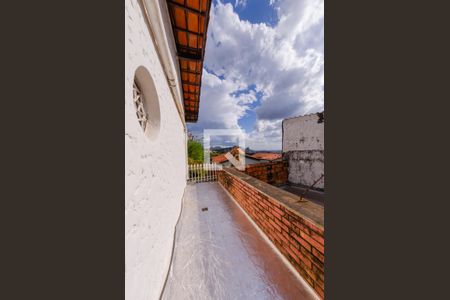 Casa à venda com 595m², 6 quartos e 4 vagasVaranda