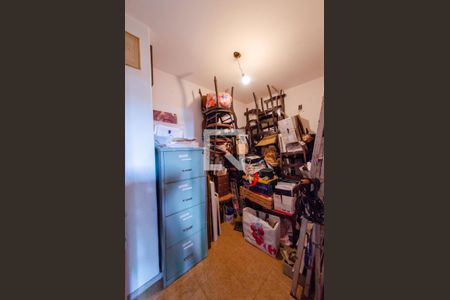 Casa à venda com 595m², 6 quartos e 4 vagasQuarto de serviço