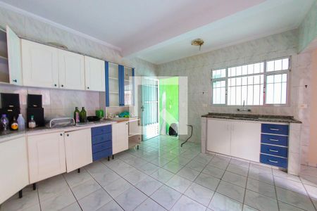 Casa à venda com 192m², 2 quartos e 2 vagasCozinha