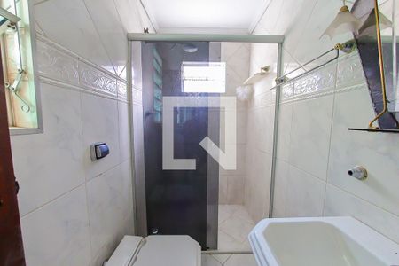 Casa à venda com 192m², 2 quartos e 2 vagasBanheiro