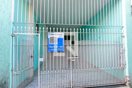 Casa à venda com 192m², 2 quartos e 2 vagasFachada