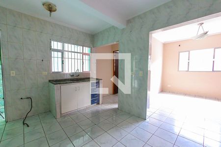 Casa à venda com 192m², 2 quartos e 2 vagasCozinha