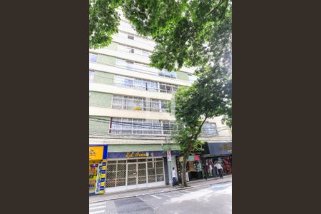 Apartamento para alugar com 110m², 3 quartos e sem vagaFachada