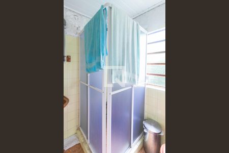 Casa à venda com 120m², 2 quartos e 2 vagas Casa à venda com 120m², 2 quartos e 2 vagasBanheiro