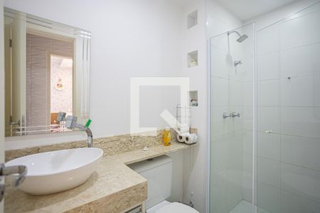 Apartamento para alugar com 47m², 2 quartos e 2 vagas Apartamento para alugar com 47m², 2 quartos e 2 vagasBanheiro