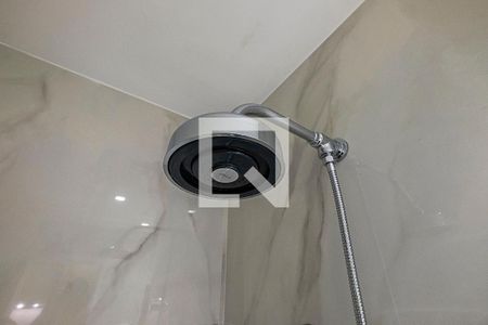 Banheiro de apartamento para alugar com 1 quarto, 31m² em Pinheiros, São Paulo