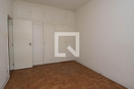 Apartamento à venda com 160m², 3 quartos e 1 vagaQuarto 2