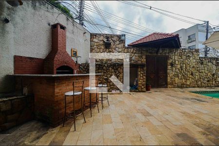 Casa à venda com 766m², 5 quartos e 8 vagas Casa à venda com 766m², 5 quartos e 8 vagasChurrasqueira