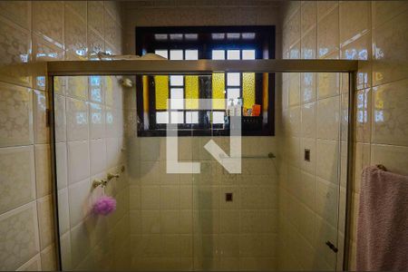 Casa à venda com 766m², 5 quartos e 8 vagas Casa à venda com 766m², 5 quartos e 8 vagasBanheiro da Suíte 2