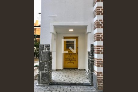 Entrada de Casa com 2 quartos, 110m² Vila Mariana