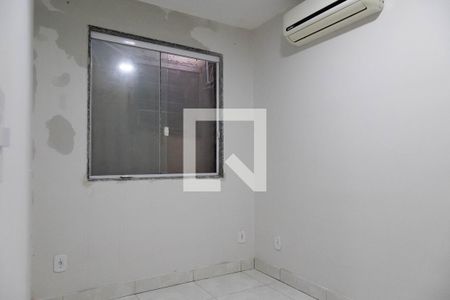 Quarto 1 de casa de condomínio para alugar com 2 quartos, 58m² em Recreio dos Bandeirantes, Rio de Janeiro