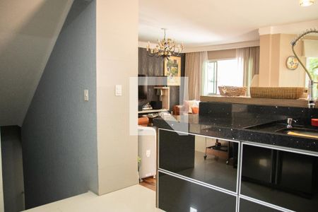 Casa à venda com 242m², 3 quartos e 3 vagas Casa à venda com 242m², 3 quartos e 3 vagasCozinha