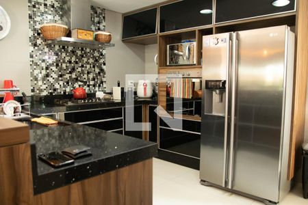 Casa à venda com 242m², 3 quartos e 3 vagas Casa à venda com 242m², 3 quartos e 3 vagasCozinha