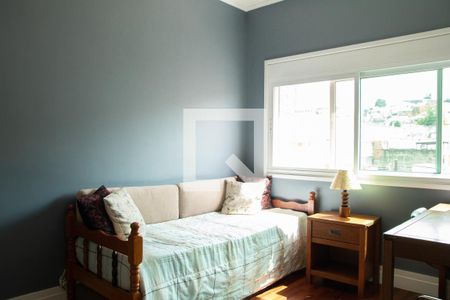 Casa à venda com 242m², 3 quartos e 3 vagas Casa à venda com 242m², 3 quartos e 3 vagasQuarto 3