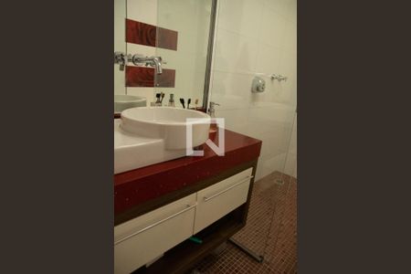 Casa à venda com 242m², 3 quartos e 3 vagas Casa à venda com 242m², 3 quartos e 3 vagasBanheiro do Quarto 1