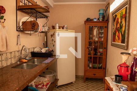 Casa à venda com 242m², 3 quartos e 3 vagas Casa à venda com 242m², 3 quartos e 3 vagasChurrasqueira