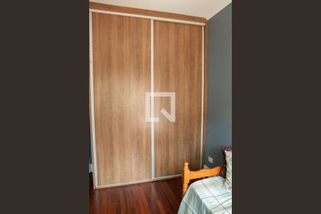 Casa à venda com 242m², 3 quartos e 3 vagas Casa à venda com 242m², 3 quartos e 3 vagasQuarto 3