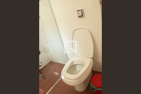 Casa à venda com 242m², 3 quartos e 3 vagas Casa à venda com 242m², 3 quartos e 3 vagasBanheiro 3