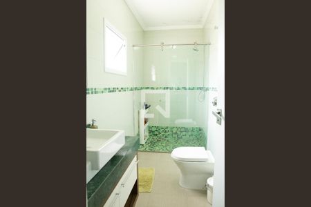 Casa à venda com 242m², 3 quartos e 3 vagas Casa à venda com 242m², 3 quartos e 3 vagasBanheiro 1